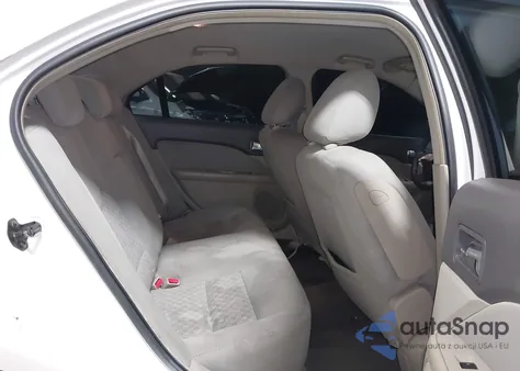 2010 Ford Fusion Se из США, поврежденный, VIN 3FAHP0HA7AR121126